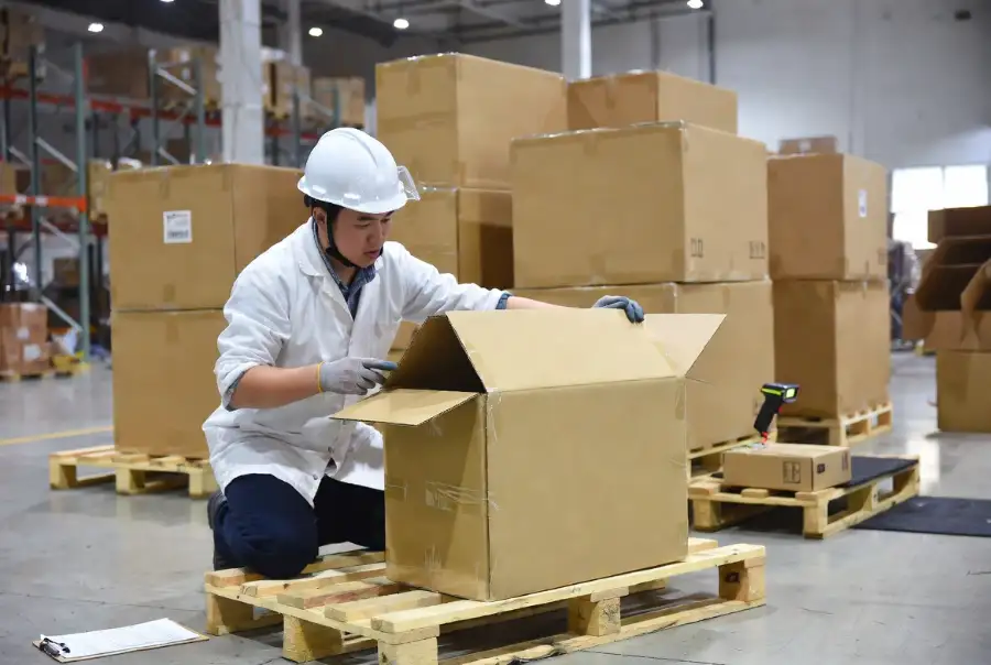 Execute Final Quality and Shipment Verification