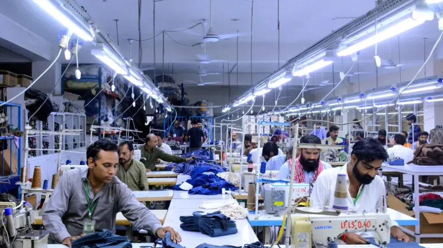 Navigate Apparel Transfer Risks
